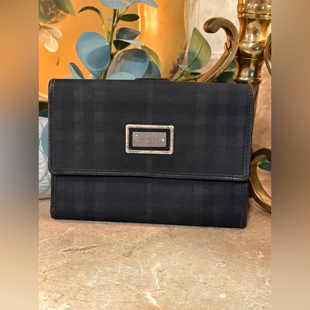 Burberry next plaid bifold wallet